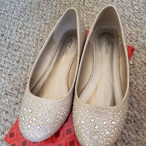 Flat Shoe, size 8W